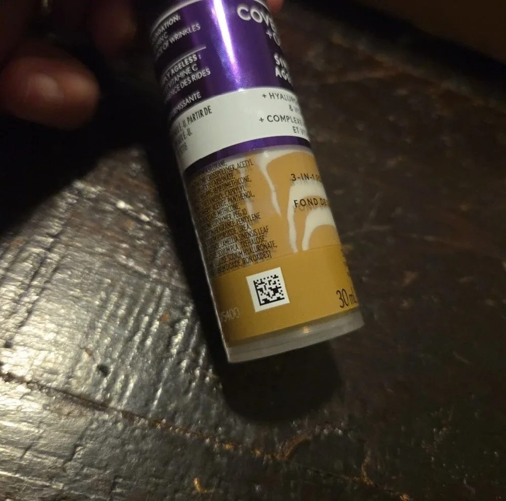 COVERGIRL lightweight liquid